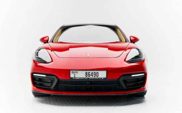 Red Porsche Panamera, 2021